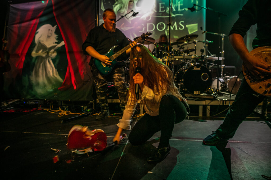Ethereal Kingdoms live with finntroll. Sofia Schmidt destroying a violin on stage. 