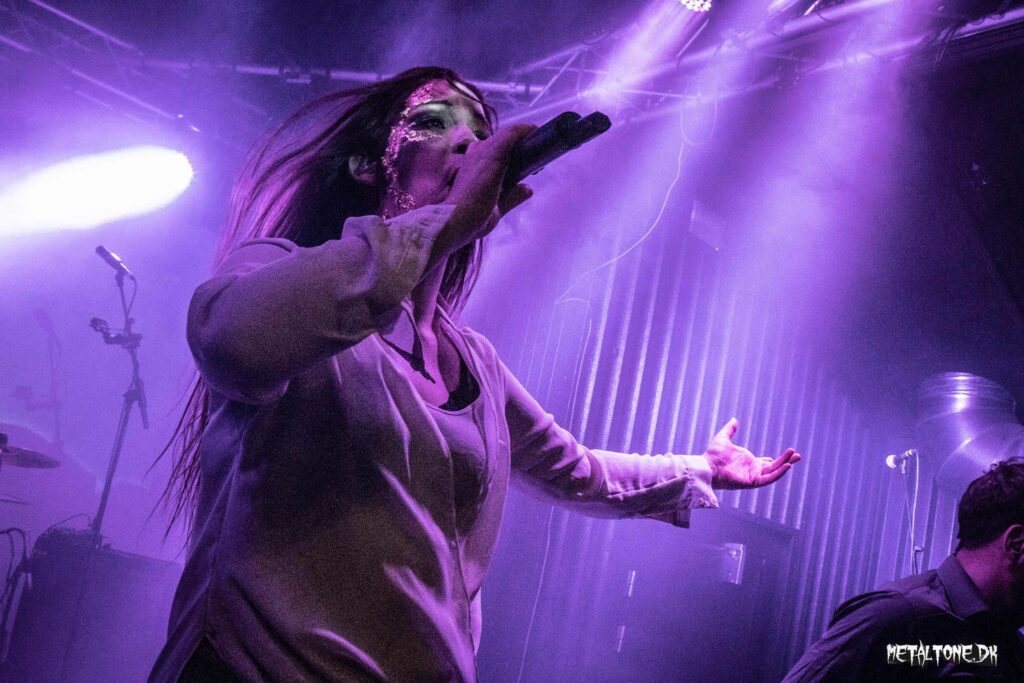 Ethereal Kingdoms live at royal metal fest 2019. Sofia Schmidt