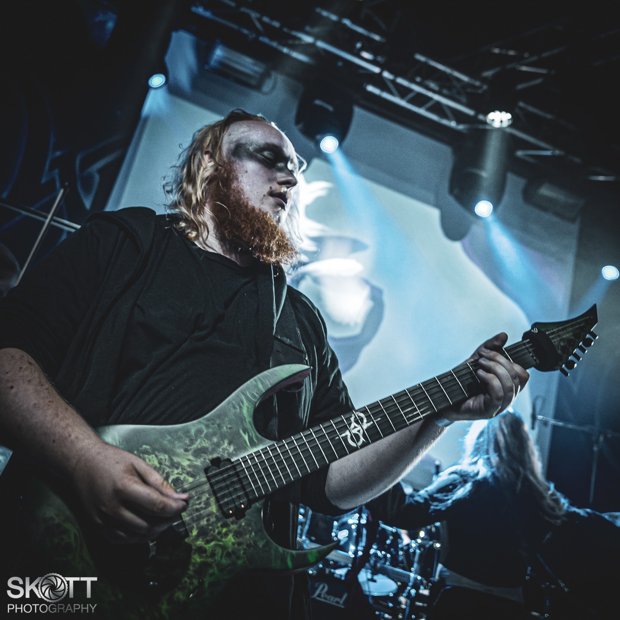 ‘A very deserving debut’ – Review of Hollow Mirror