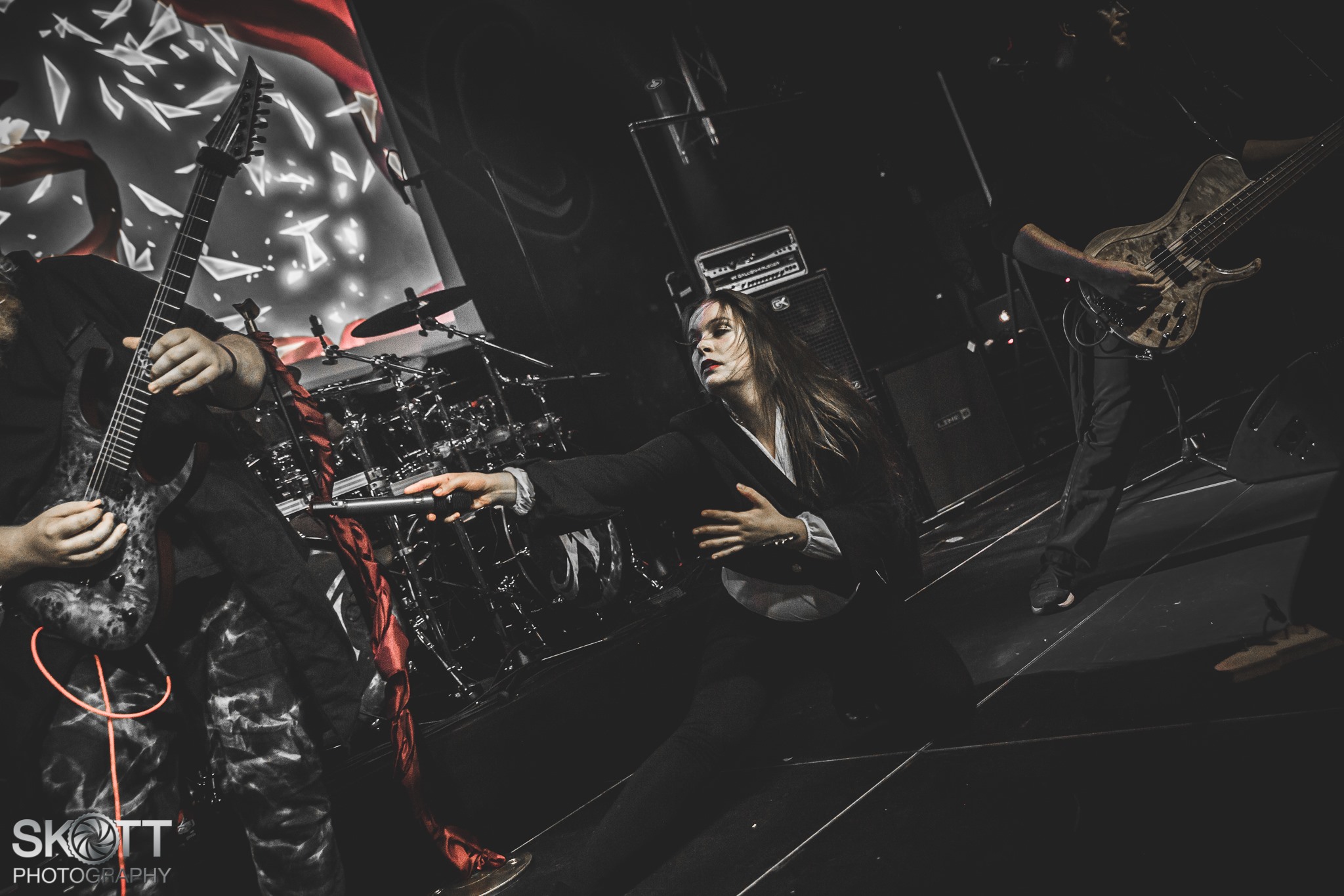 “Almost near perfection” – Review of Hollow Mirror